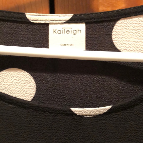 Polka dot top - Picture 2 of 3